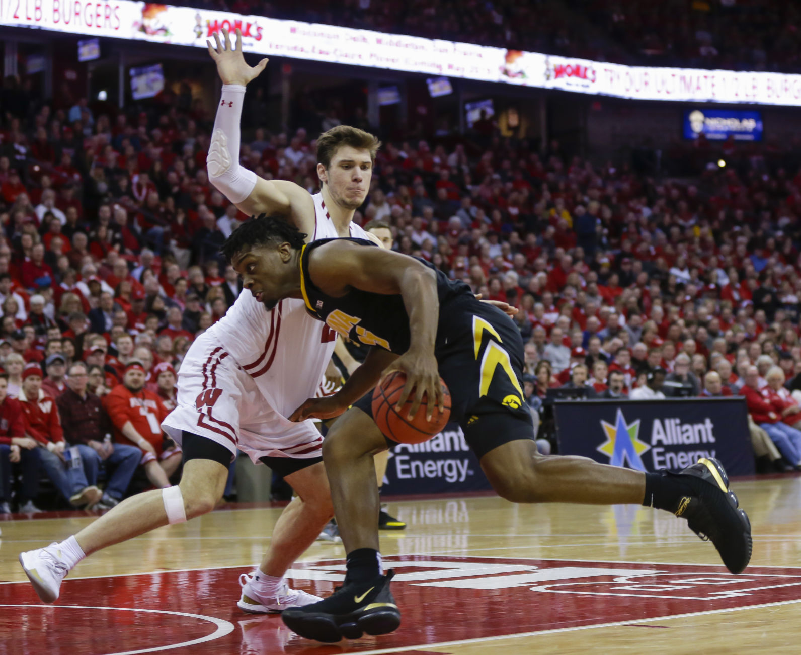 Iowa Wisconsin Basketball